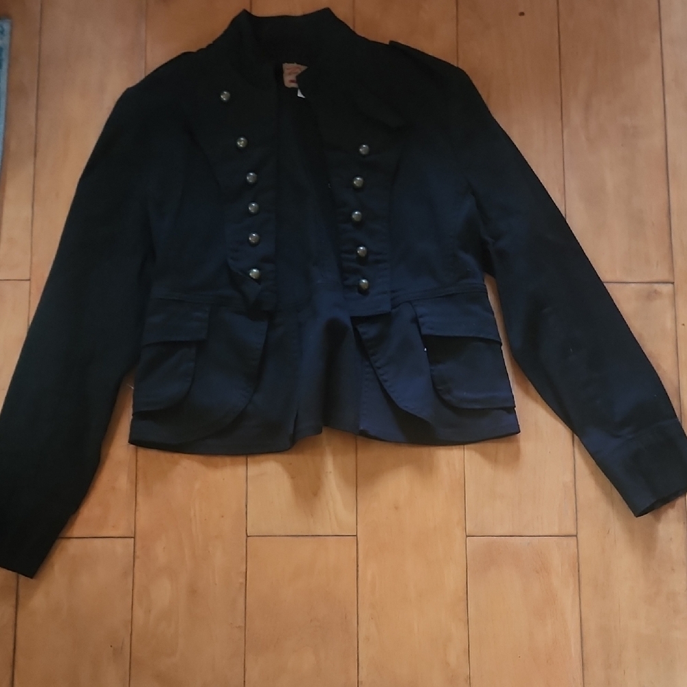Black Cropped Blazer with Stand-Up Collar